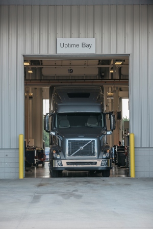 Certified Uptime Centers have dedicated bays for quick repairs.